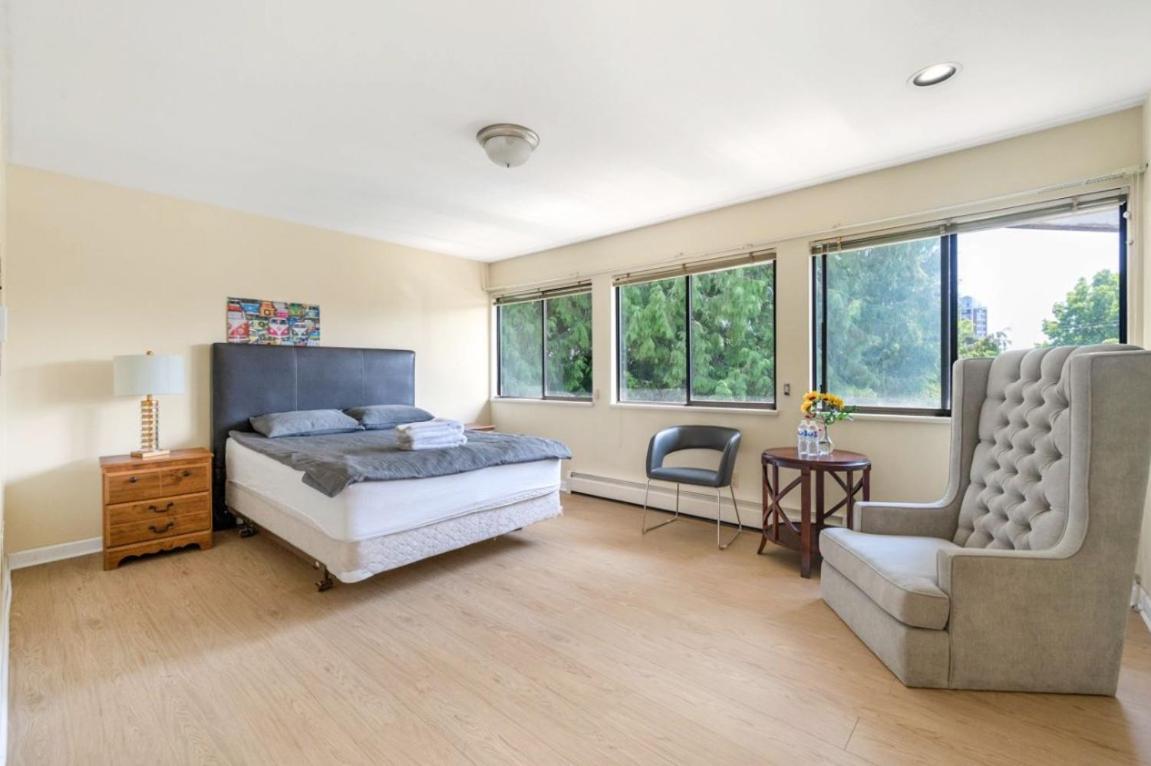 Stylish & Central Vancouver Retreat - Steps From Local Attractions! Apartment ภายนอก รูปภาพ
